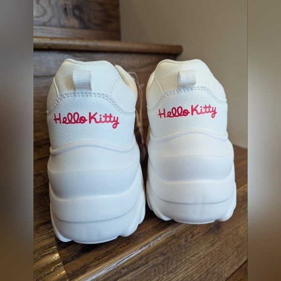 Sanrio Hello Kitty Platform Sneakers White Woman's Size 10 EU 41 New - Picture 12 of 15